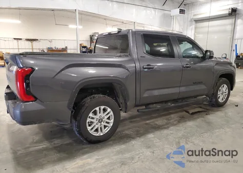 2025 Toyota Tundra Crewmax Sr z USA, uszkodzony, nr VIN 5TFLA5DBXSX260029